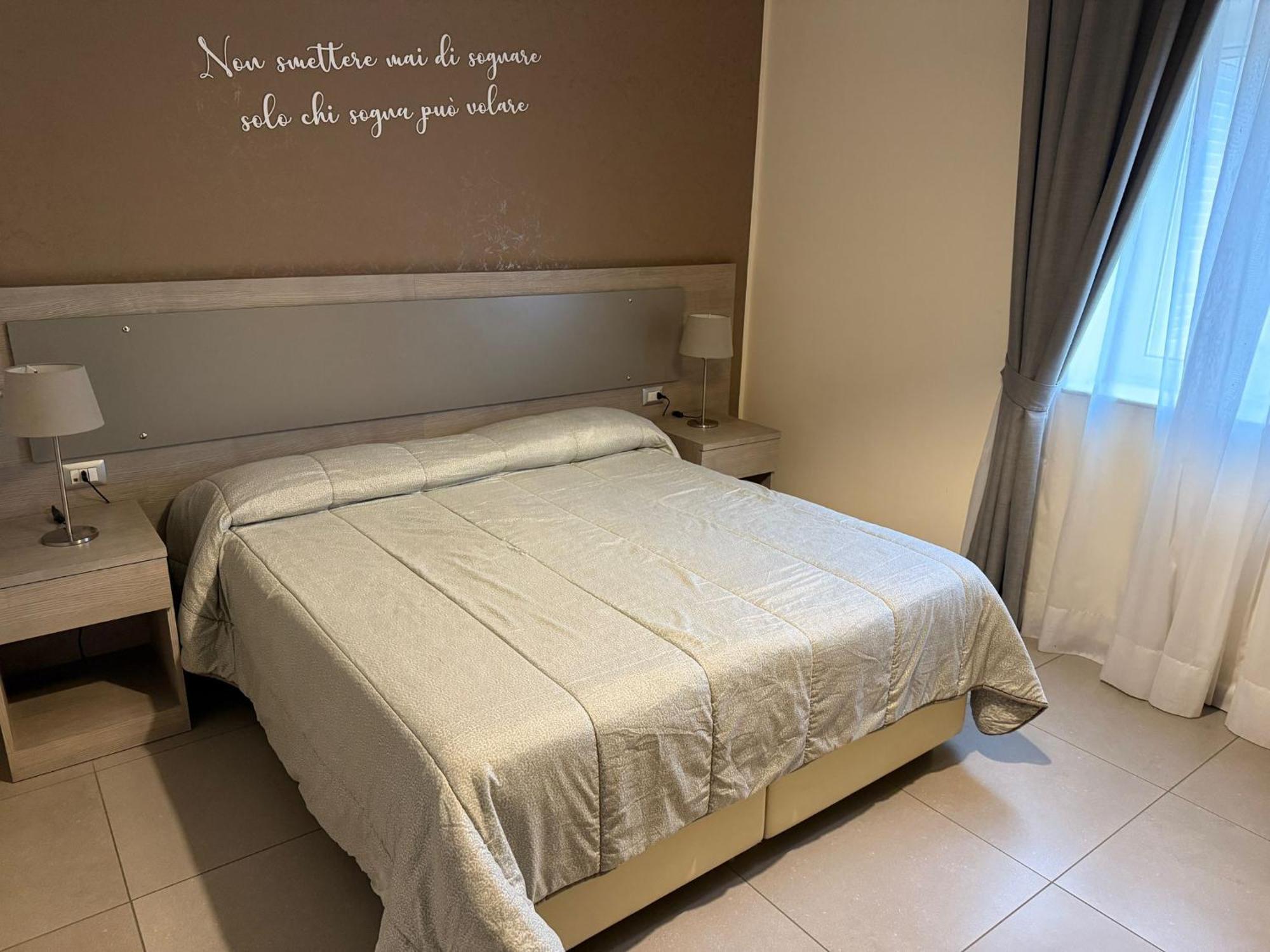 Large Double or Twin Room